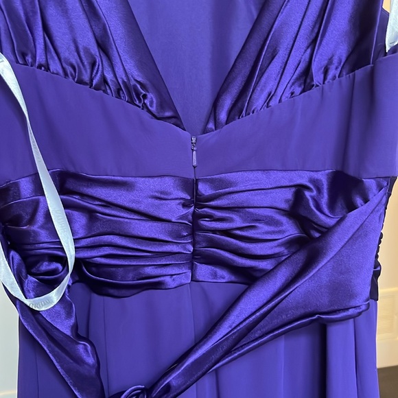 David’s Bridal Chiffon and Charmeuse Dress
STYLE# F12732 - Picture 4 of 7